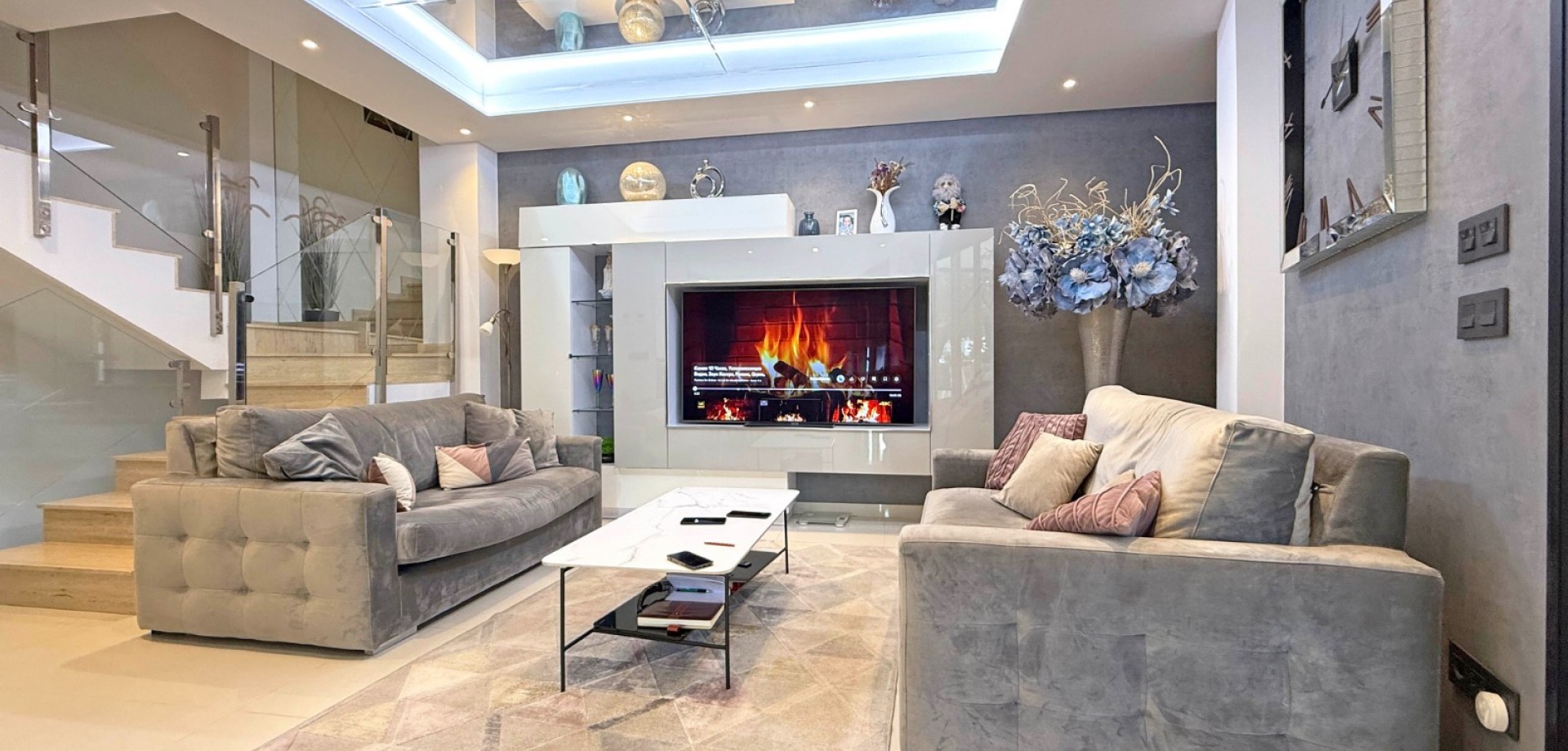 This stunning corner villa, nestled at the end of a peaceful cul-de-sac in the sought-after area of