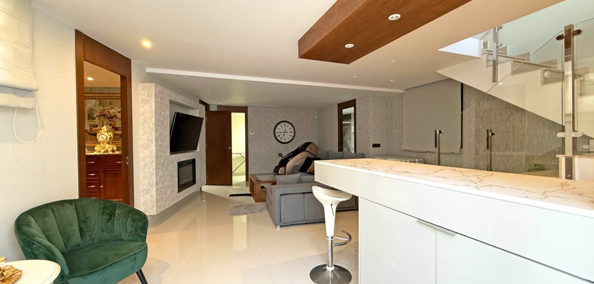 Kitchen in villa for sale in Orihuela Costa