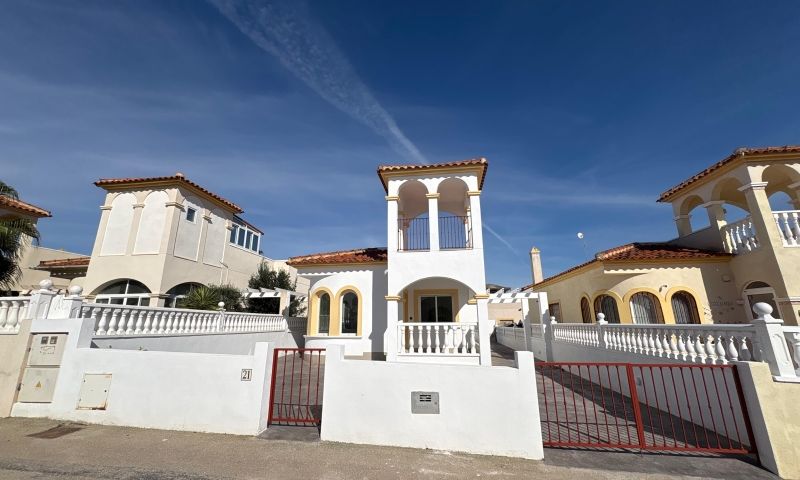 Exterior view in villa for sale in Algorfa
