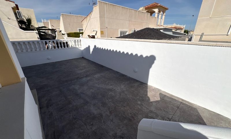 Dining area in villa for sale in Algorfa
