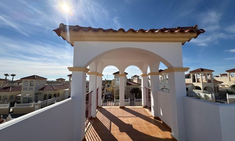 Living room in villa for sale in Algorfa