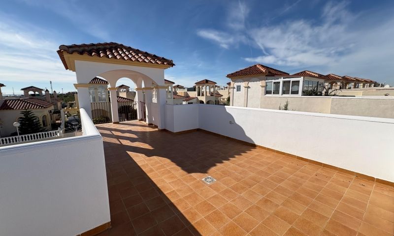 Garden in villa for sale in Algorfa