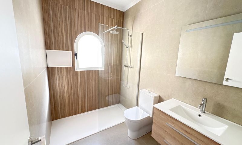 Pool area in villa for sale in Algorfa