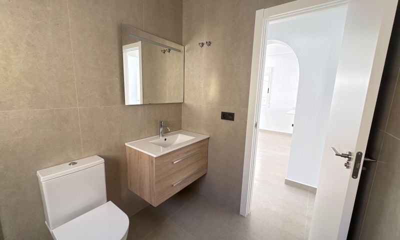 Garden in villa for sale in Algorfa