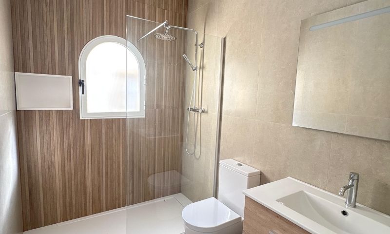 Dining area in villa for sale in Algorfa