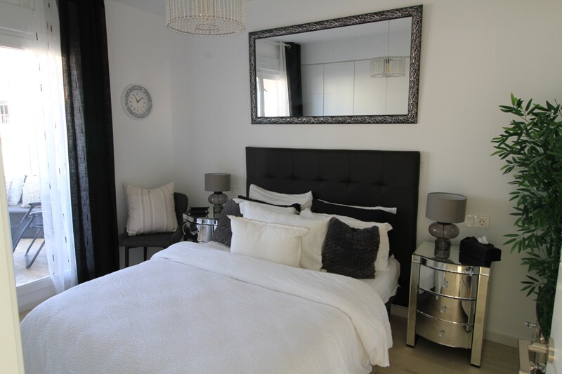 Master bedroom in terraced for sale in Avileses