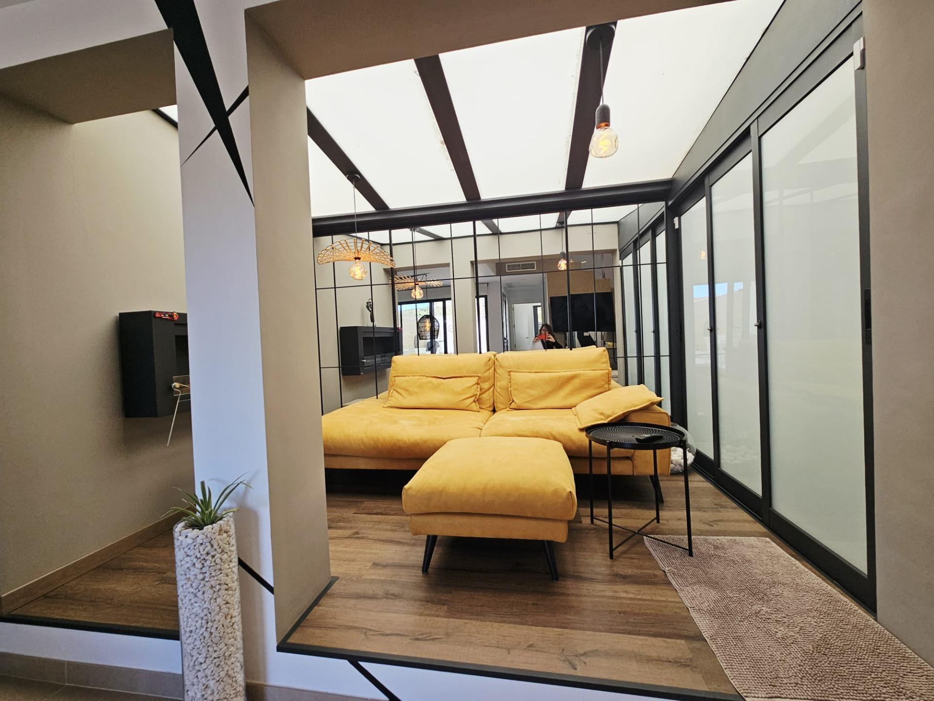 Bedroom in villa for sale in Benijofar
