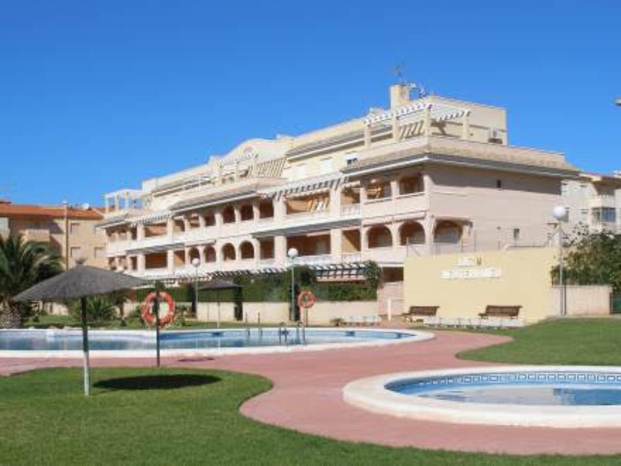 Terrace in apartment for sale in Denia