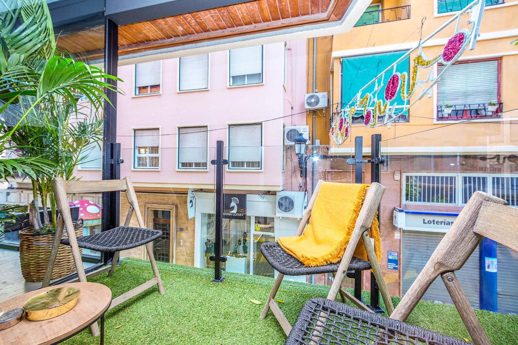 Terrace in apartment for sale in Alicante