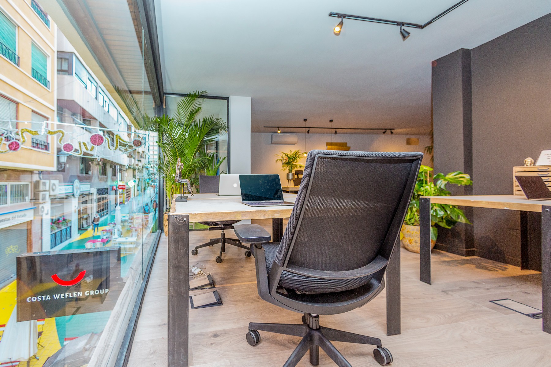 Garden in commercial for sale in Alicante