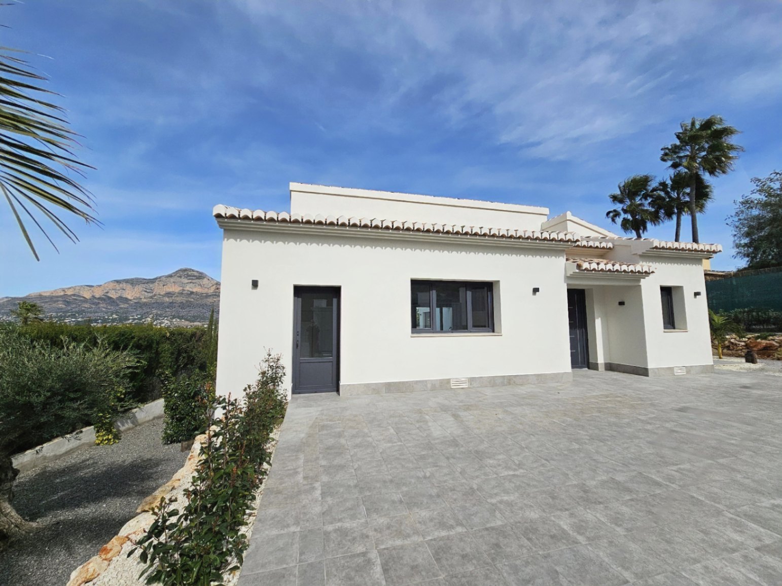 Terrace in villa for sale in javea