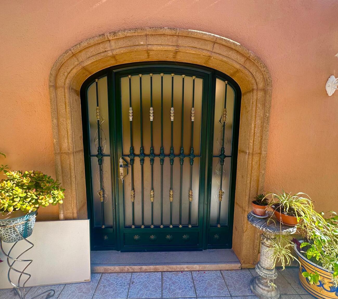 Exterior view in villa for sale in javea