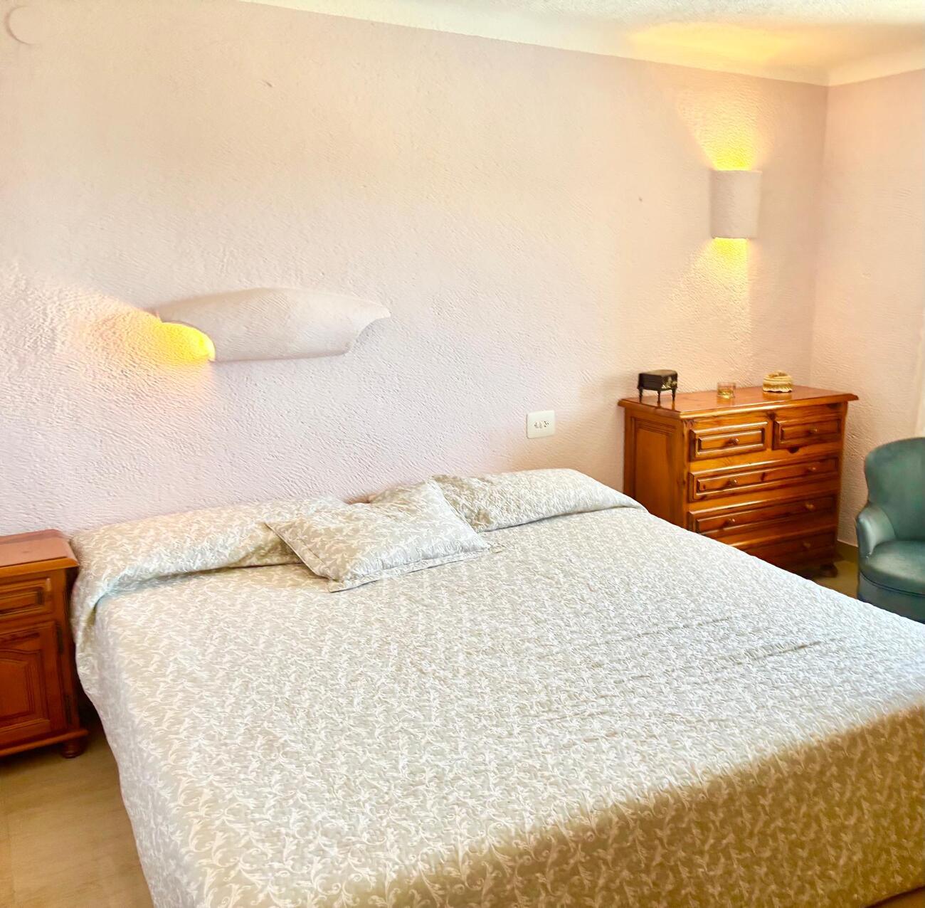 Bedroom in villa for sale in javea