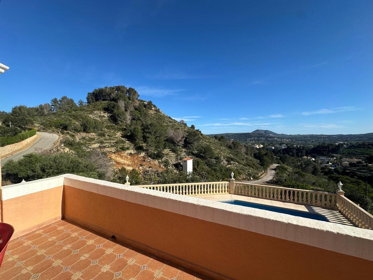 Garden in villa for sale in javea