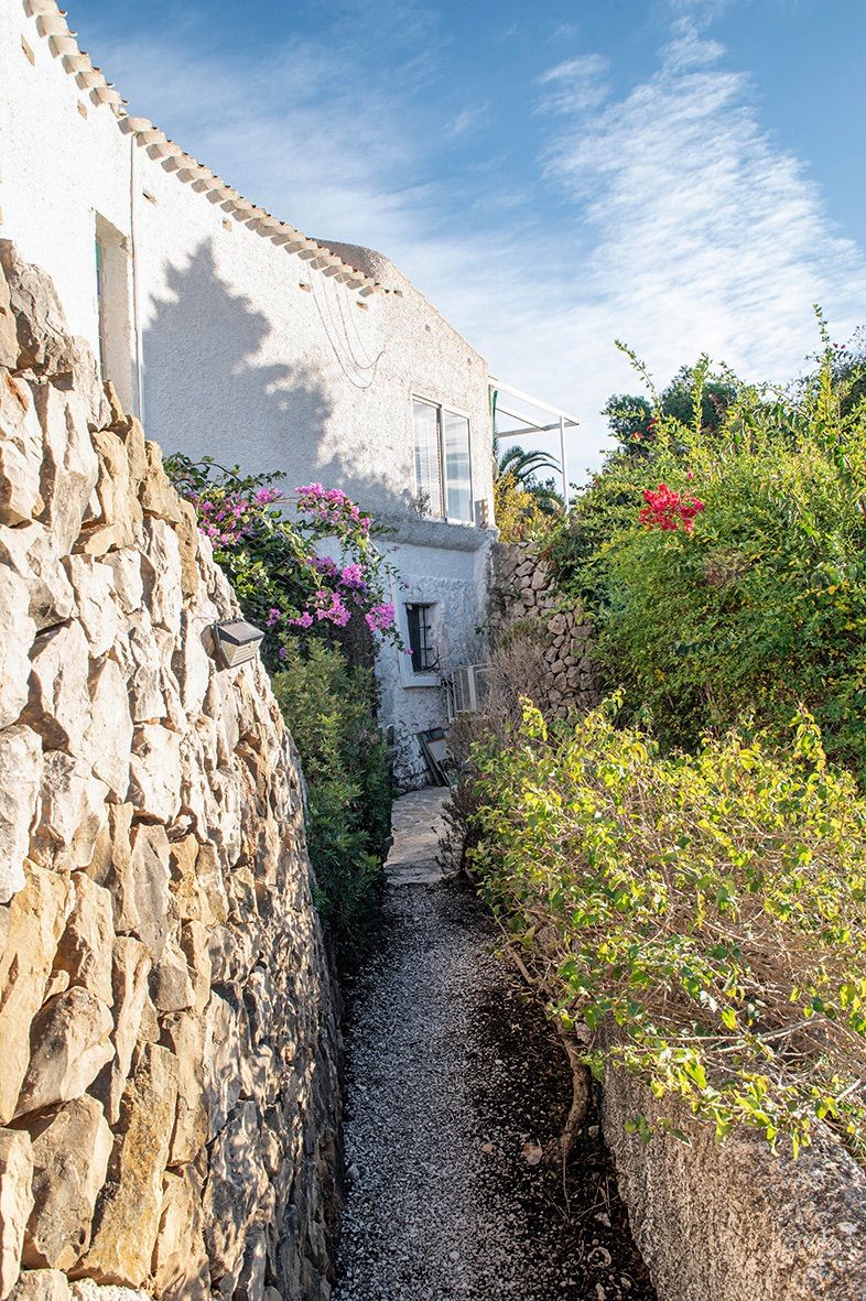 Bedroom in villa for sale in javea
