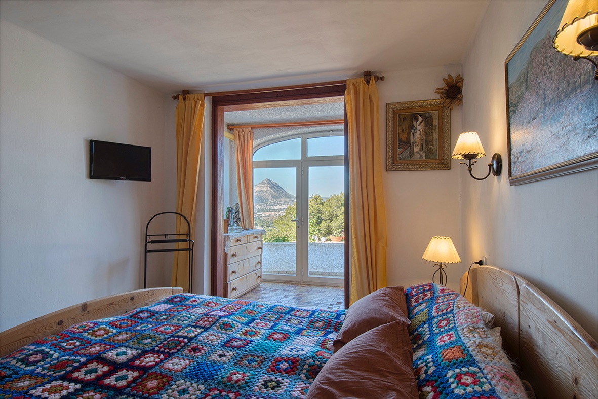 Bedroom in villa for sale in javea