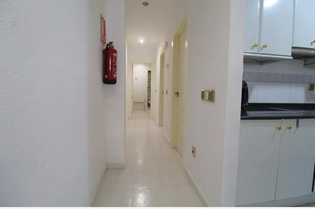 Bedroom in apartment for sale in Torrevieja