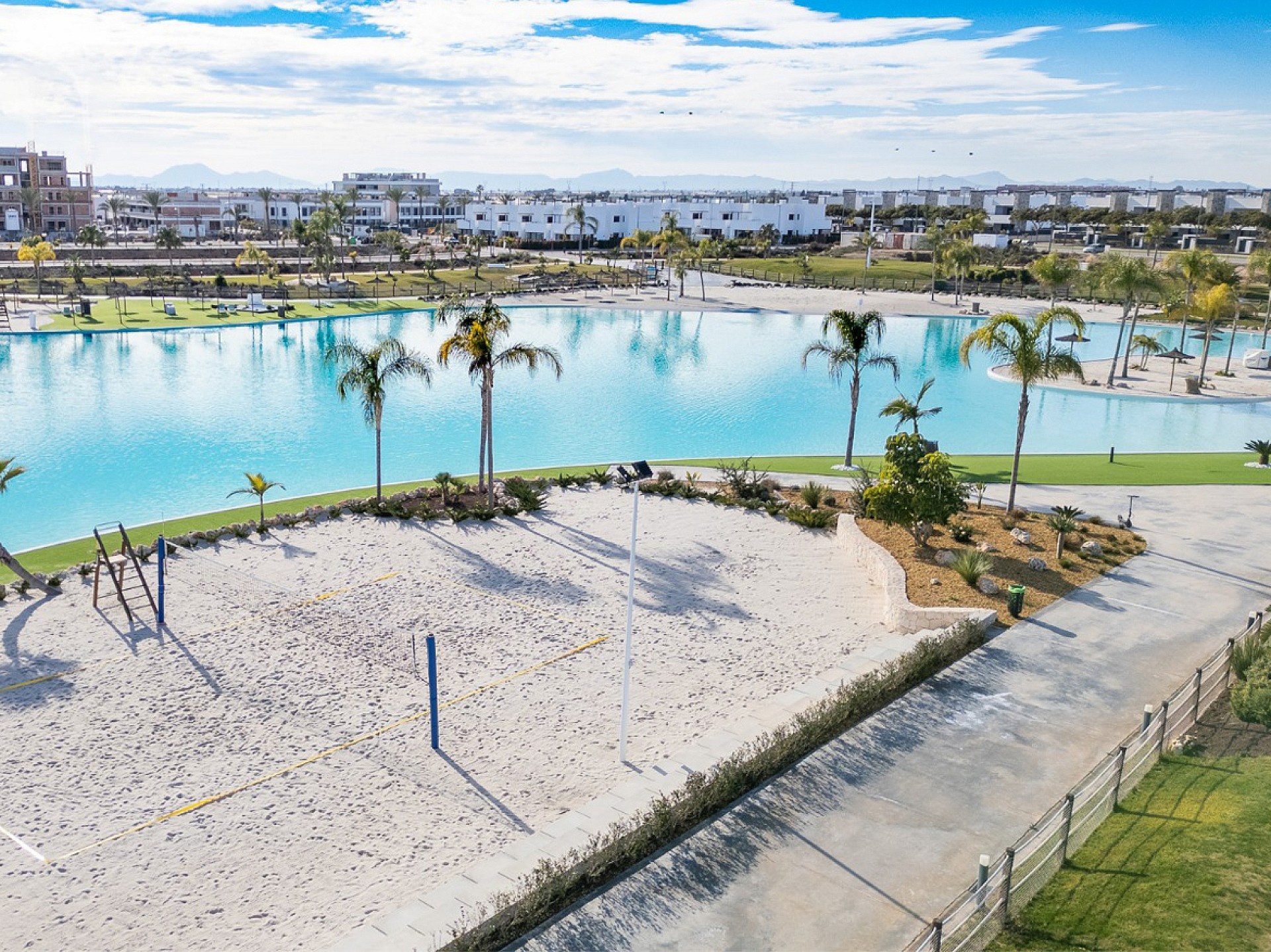 Bedroom in apartment for sale in Santa Rosalia Resort