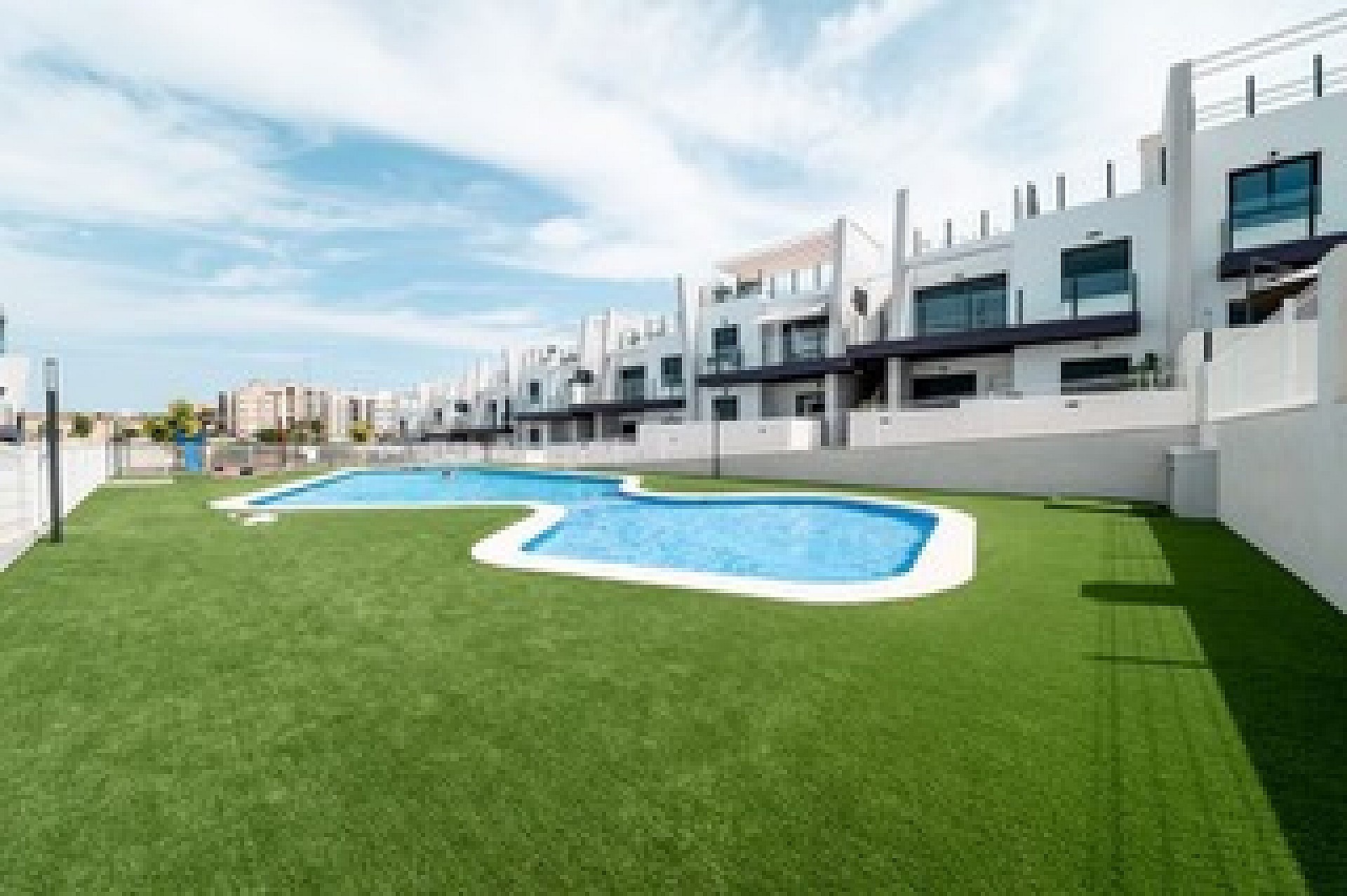 Garden in apartment for sale in San Miguel de Salinas