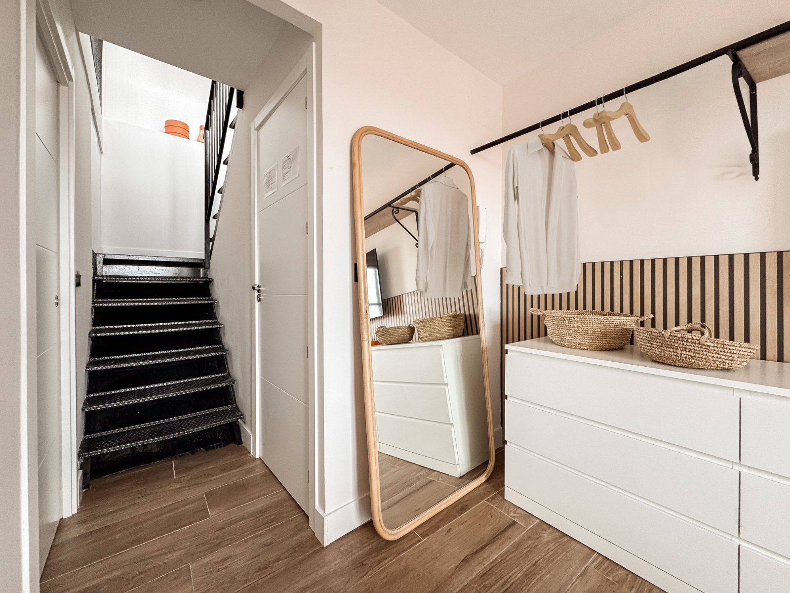 Master bedroom in apartment for sale in Alicante