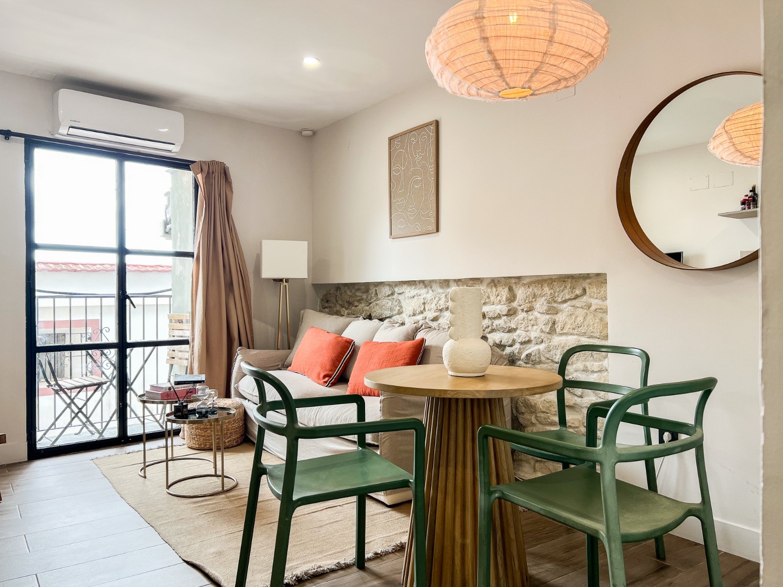 Dining area in apartment for sale in Alicante
