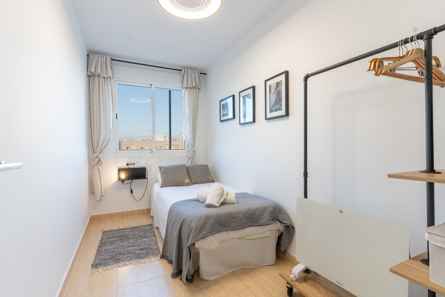 Bedroom in apartment for sale in El Campello