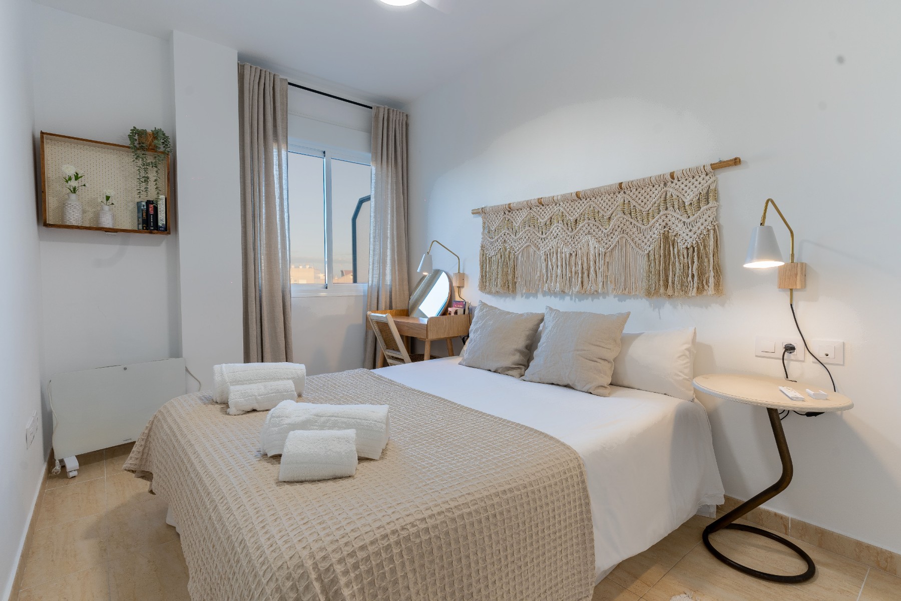 Living room in apartment for sale in El Campello