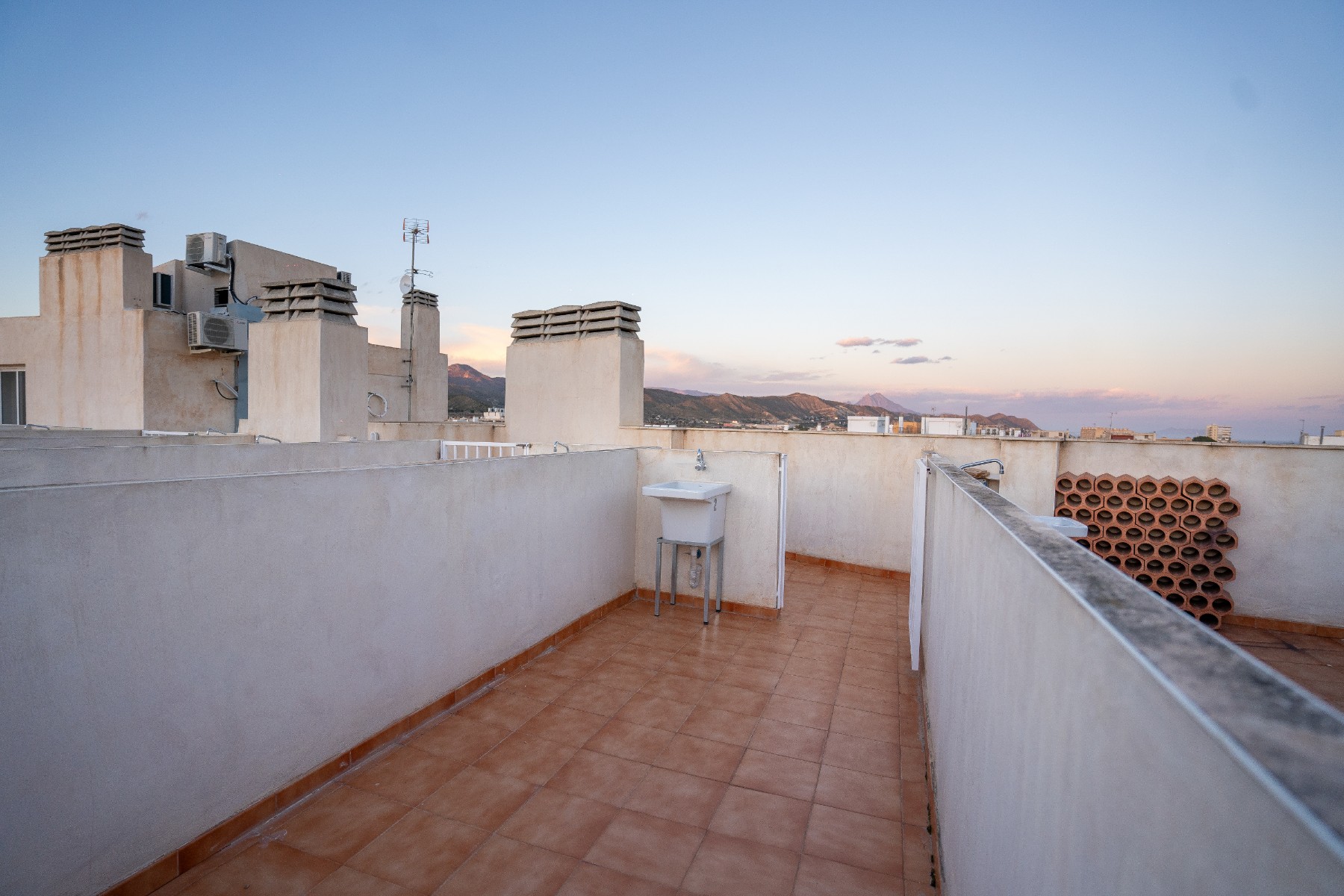Master bedroom in apartment for sale in El Campello