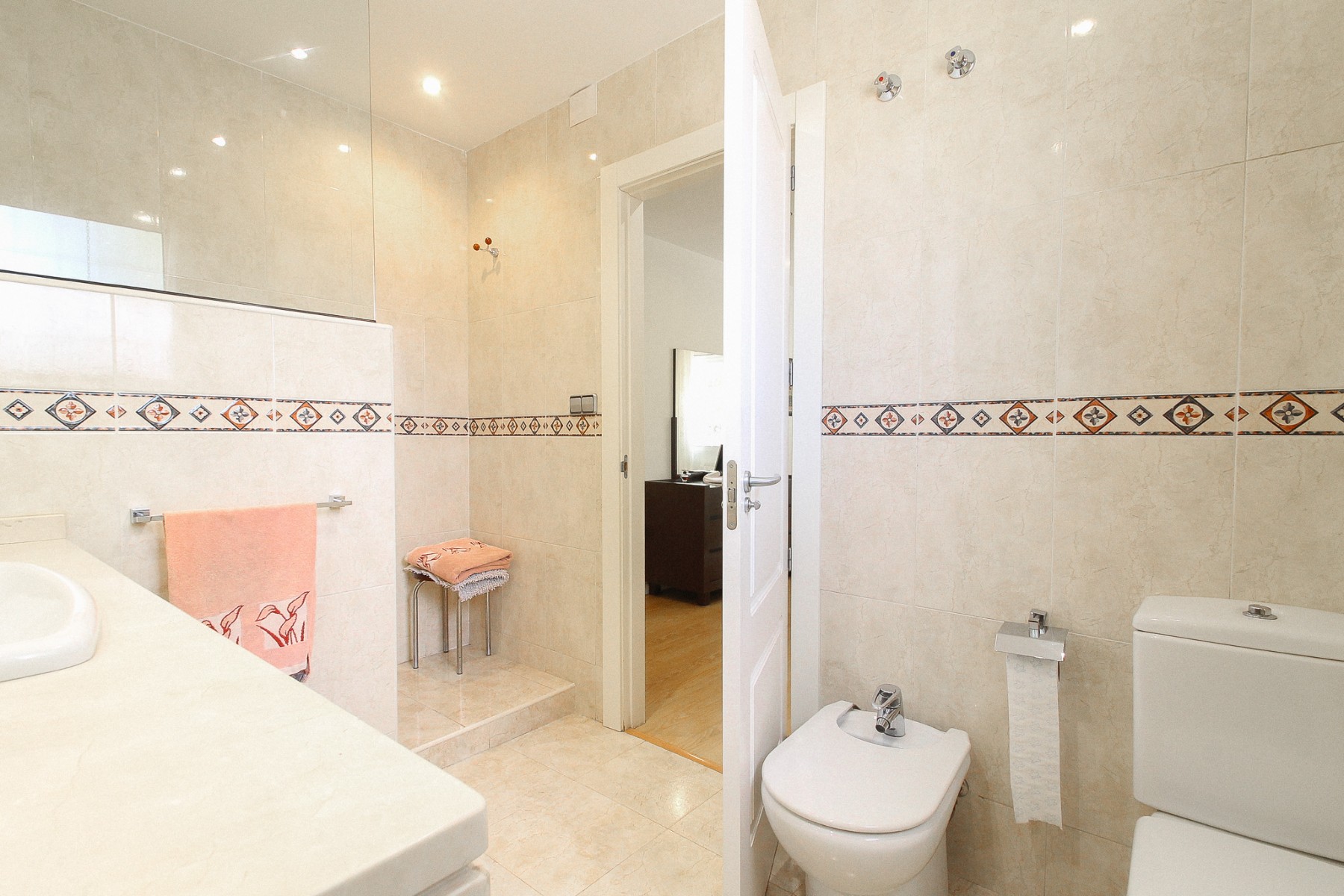 Terrace in villa for sale in San Vicente del Raspeig