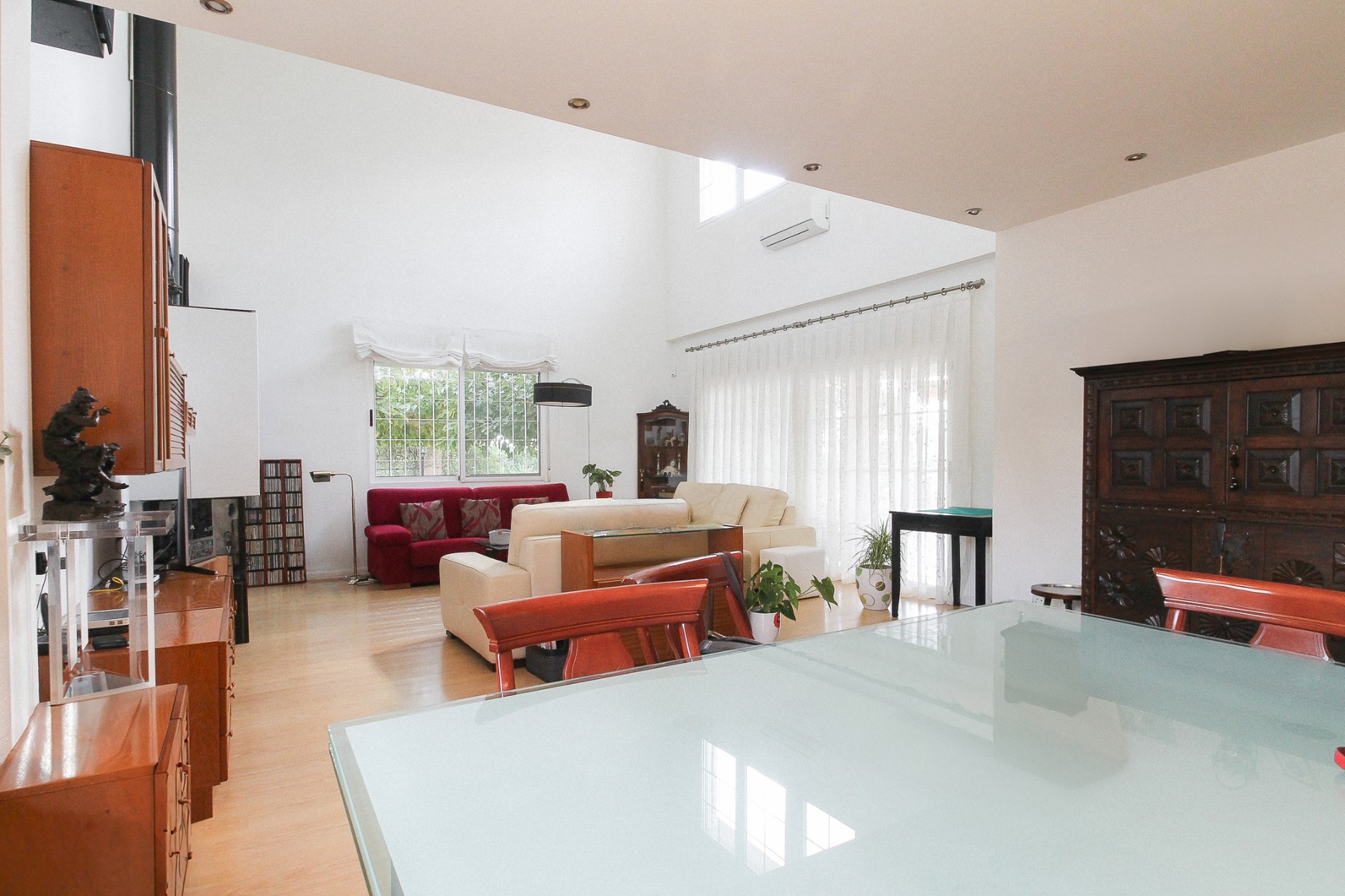 Garden in villa for sale in San Vicente del Raspeig