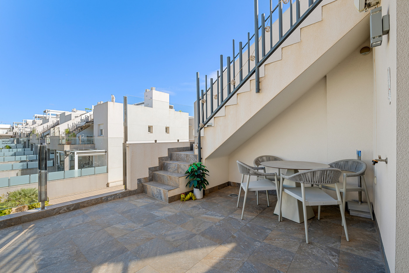 Garden in bungalow for sale in Torrevieja