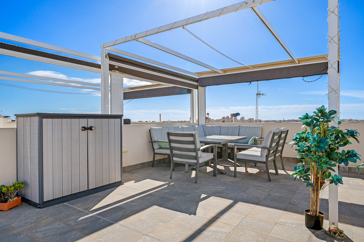 Living room in bungalow for sale in Torrevieja