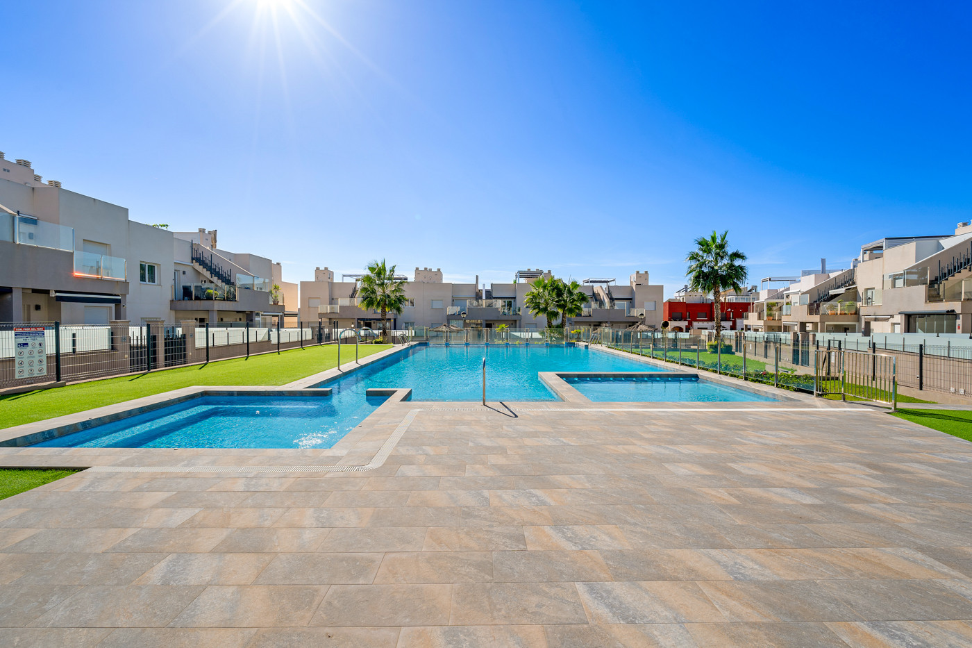 Garden in bungalow for sale in Torrevieja