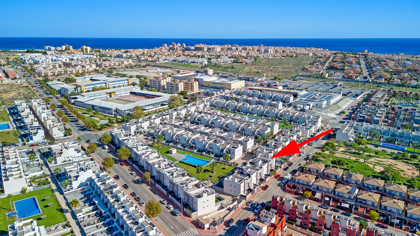 Master bedroom in bungalow for sale in Torrevieja