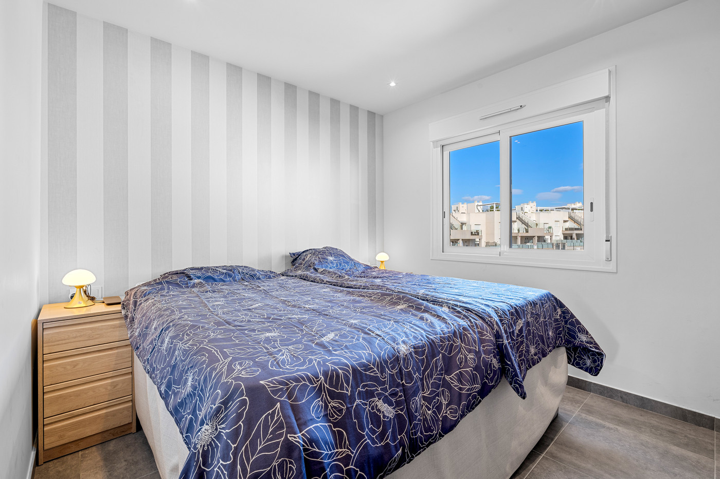 Bedroom in bungalow for sale in Torrevieja