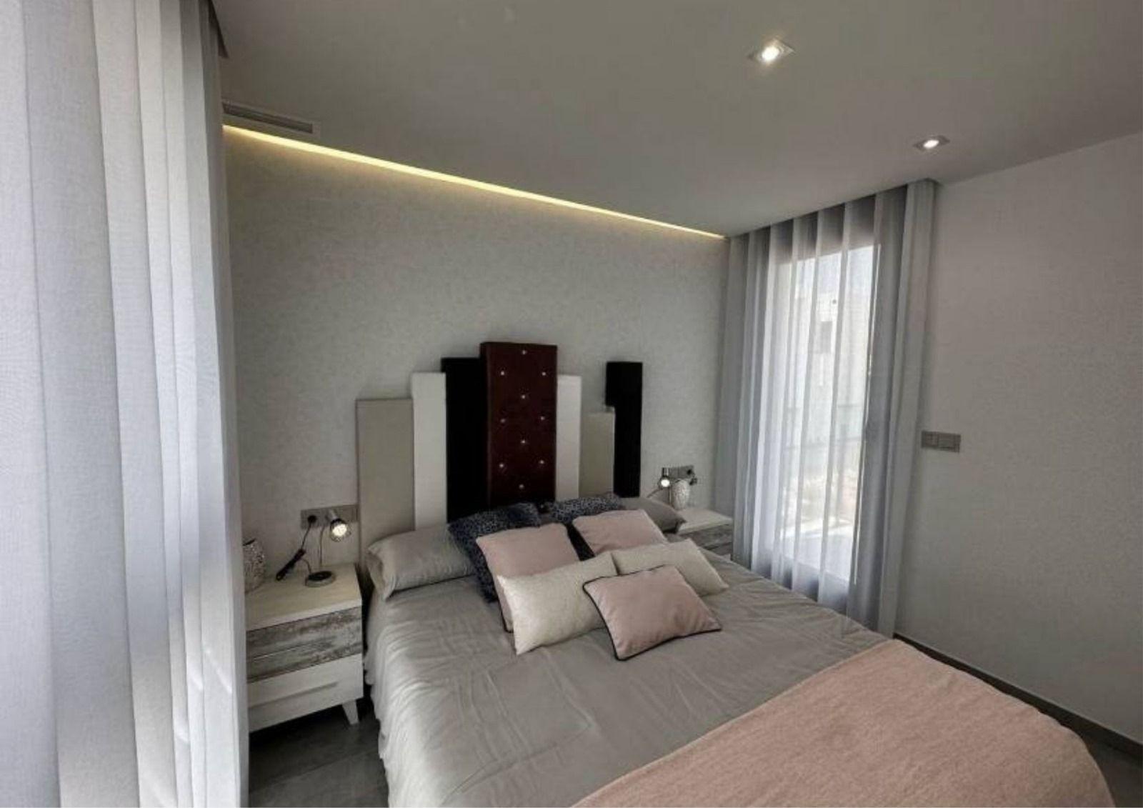 Master bedroom in villa for sale in Torrevieja