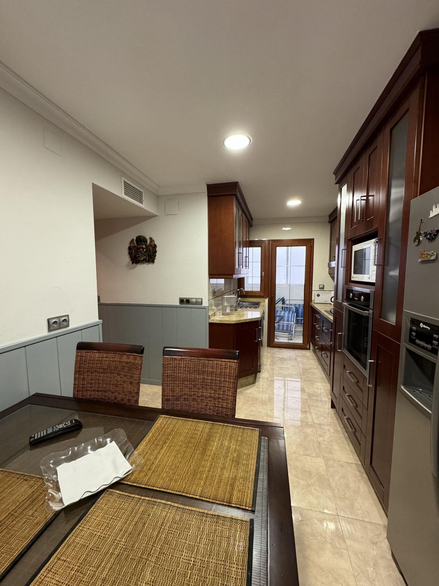 This is your chance to live close to the sea in a stylishly and comfortably renovated flat