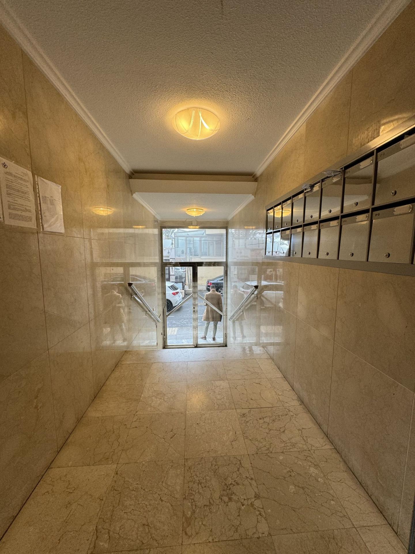Master bedroom in apartment for sale in Torrevieja