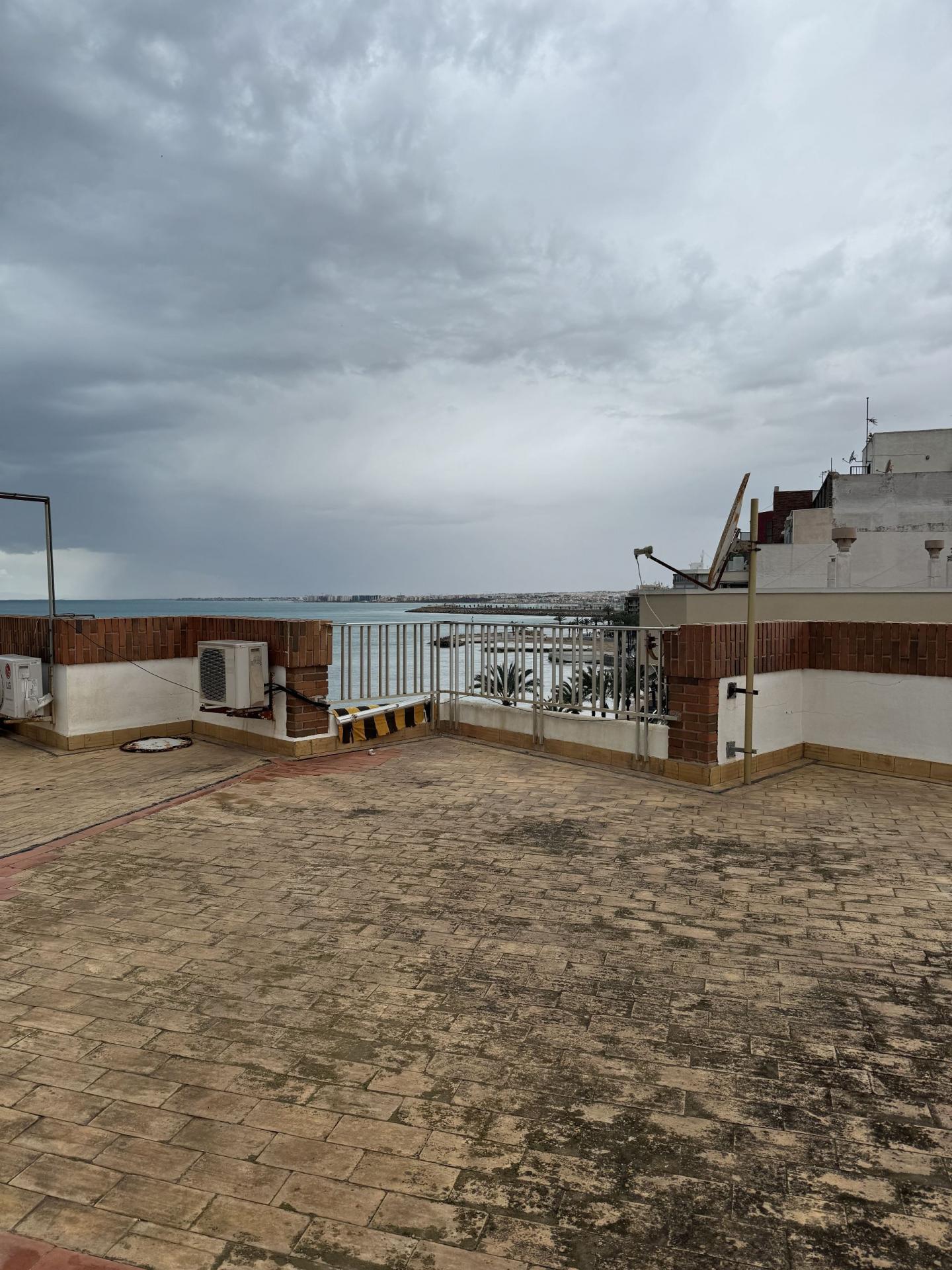 Terrace in apartment for sale in Torrevieja