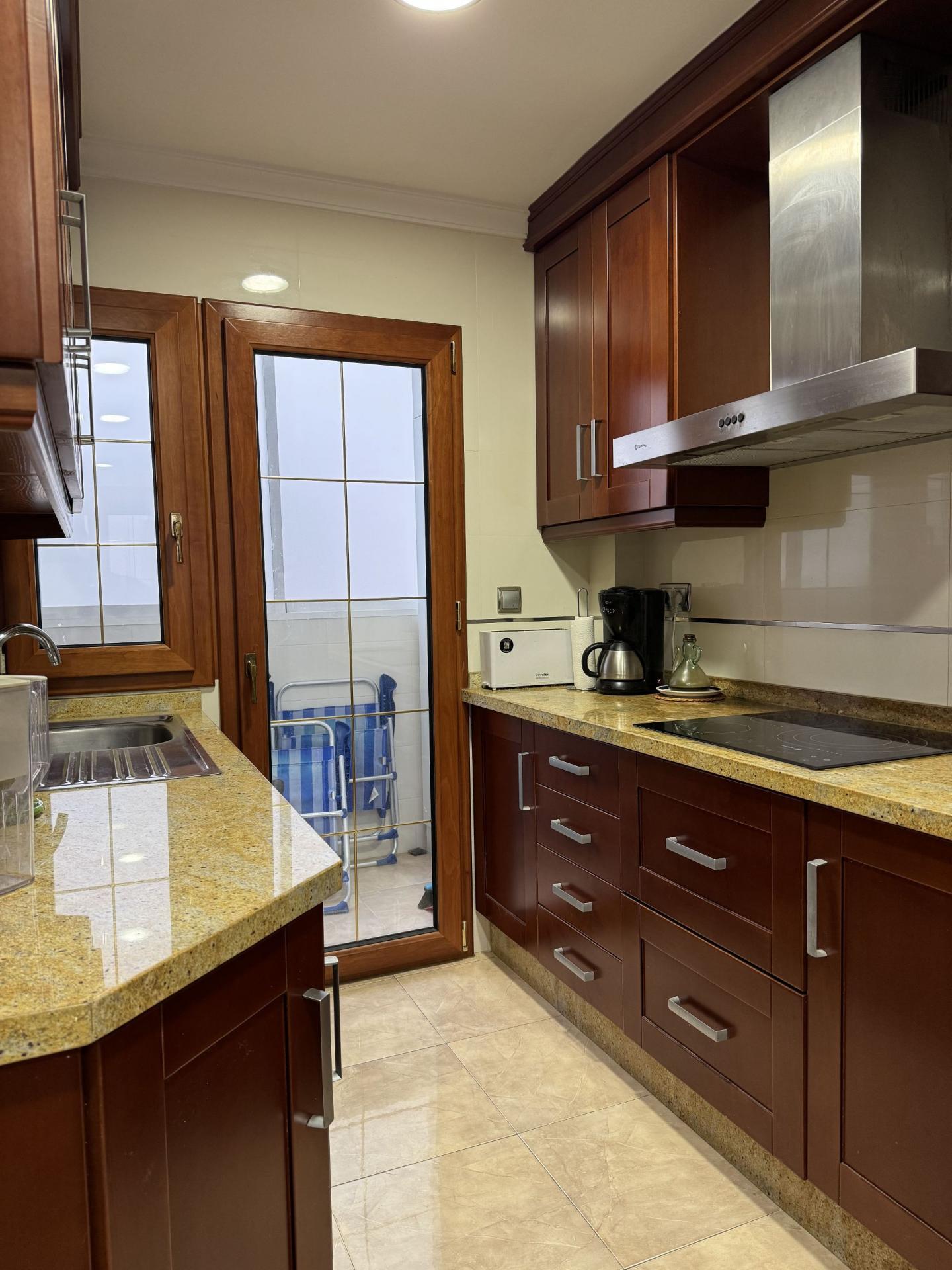 This is your chance to live close to the sea in a stylishly and comfortably renovated flat