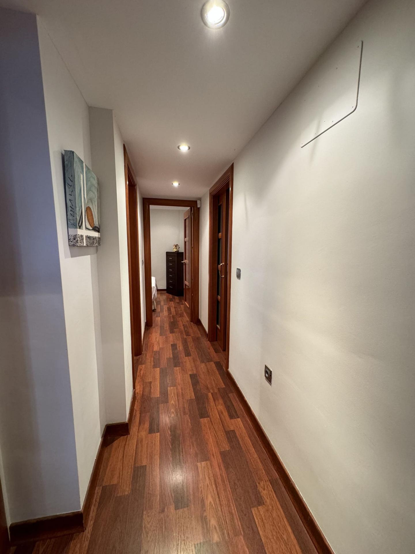 Bedroom in apartment for sale in Torrevieja