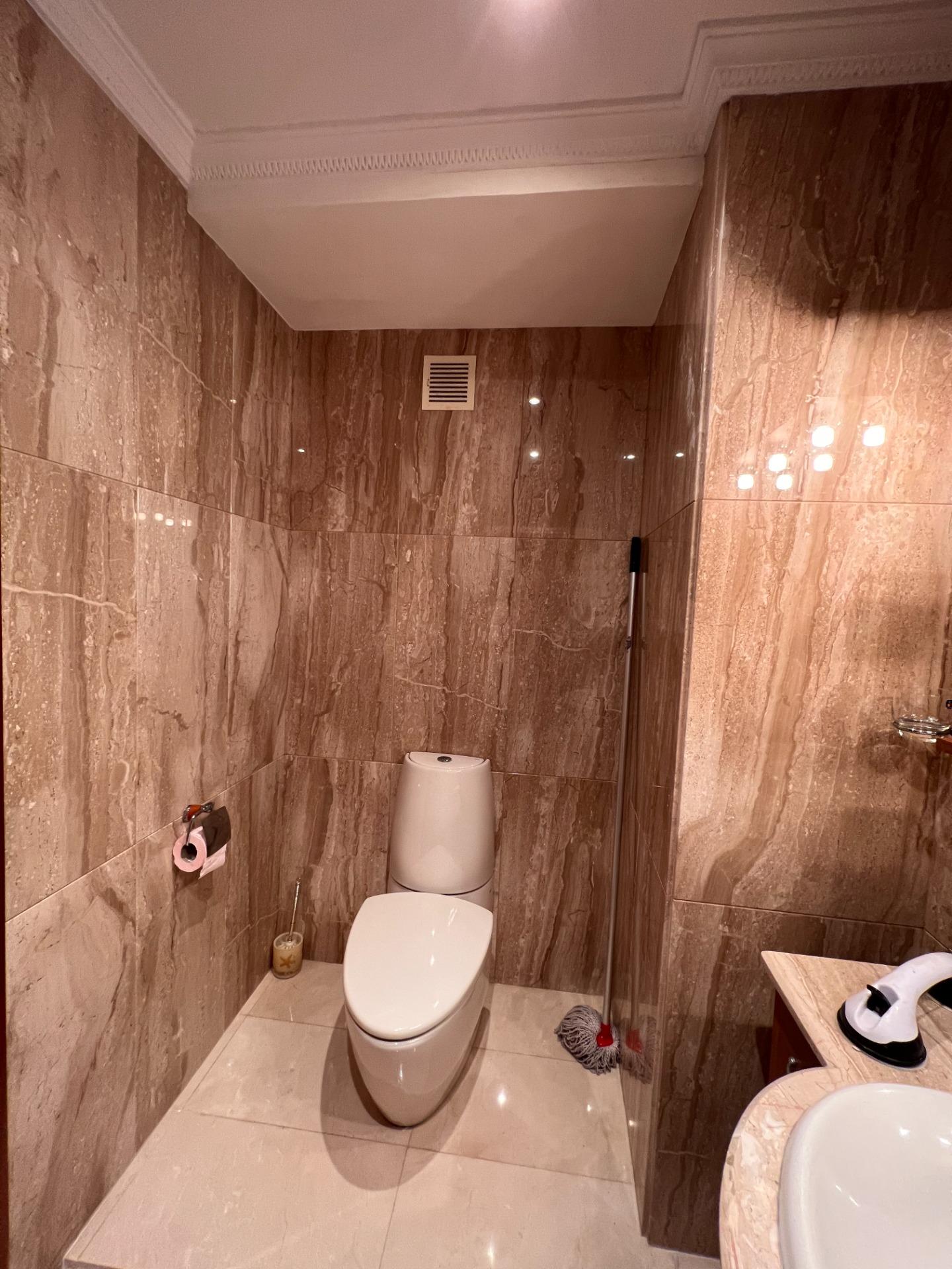 Master bedroom in duplex for sale in Torrevieja