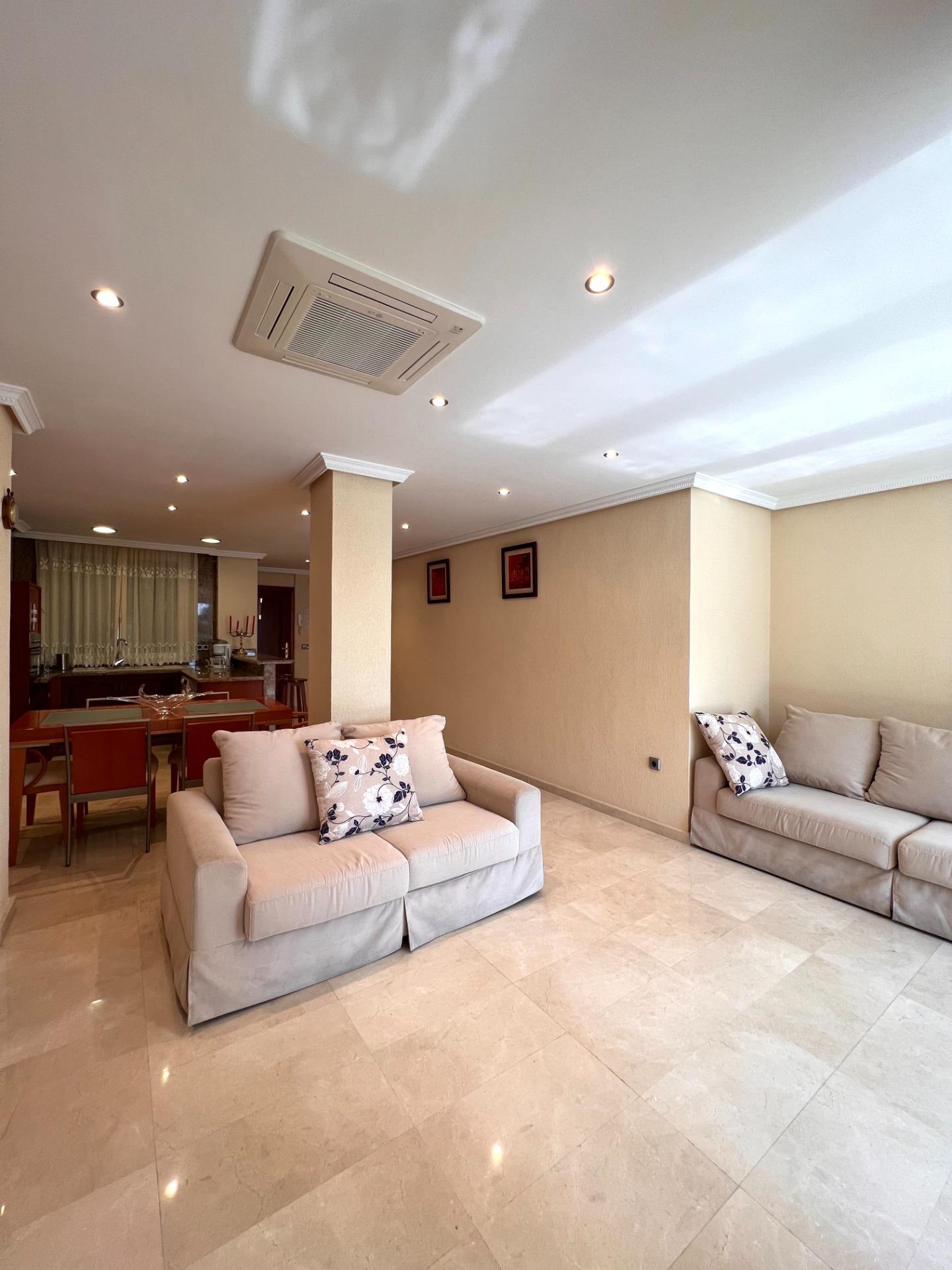 Bathroom in duplex for sale in Torrevieja