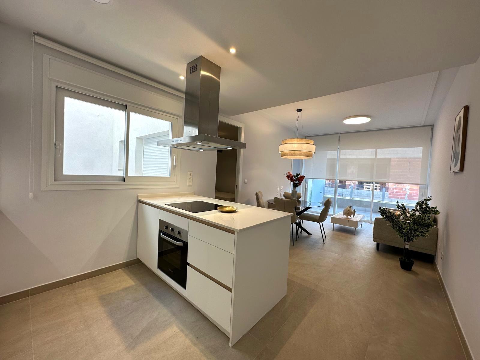 Modern apartment with exclusive pool in Torrevieja, near Playa de Los Locos This stylish and modern