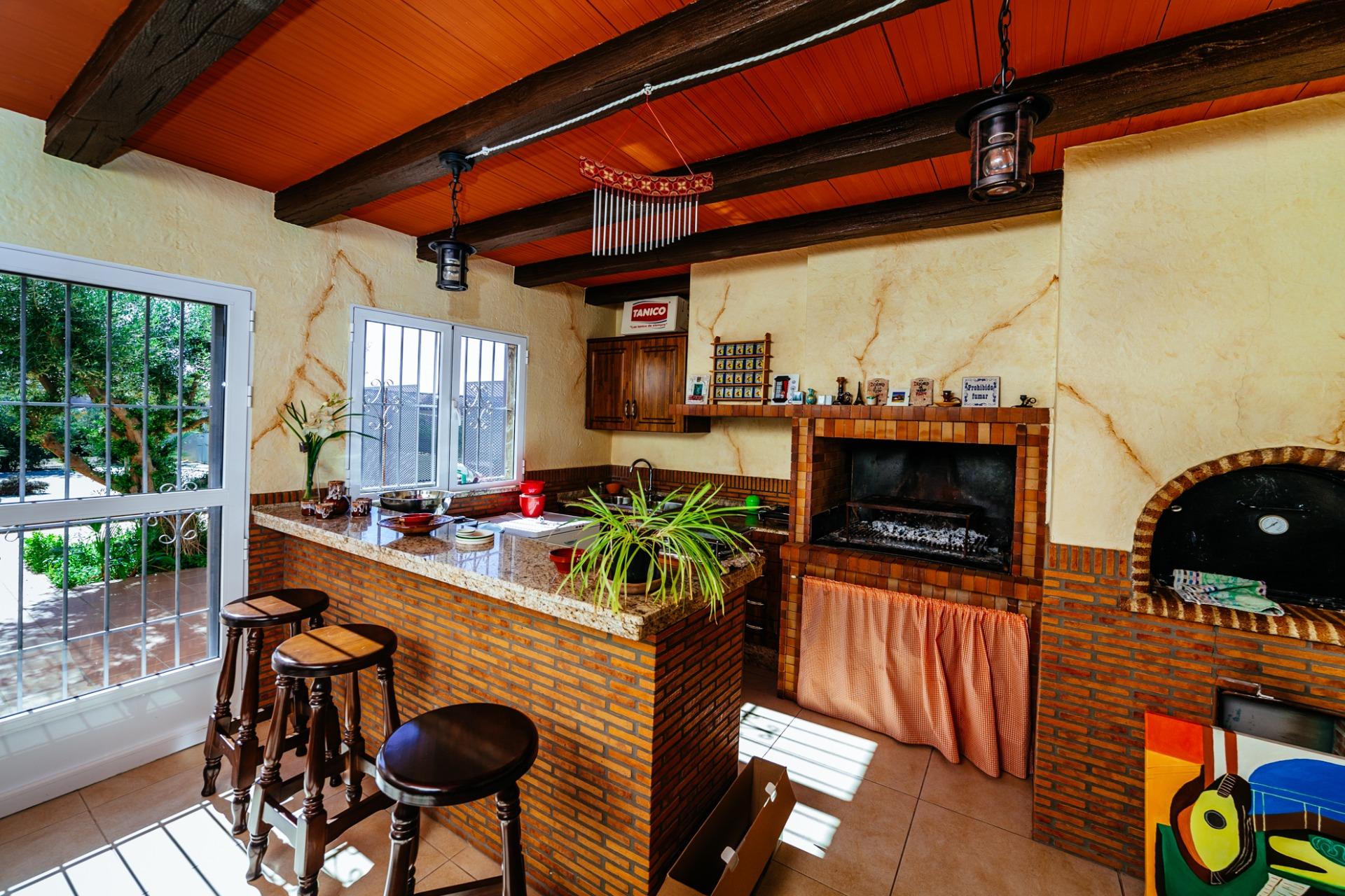 Kitchen in villa for sale in Los Montesinos