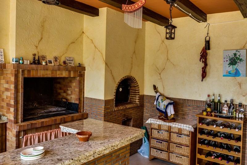 Bedroom in villa for sale in Los Montesinos