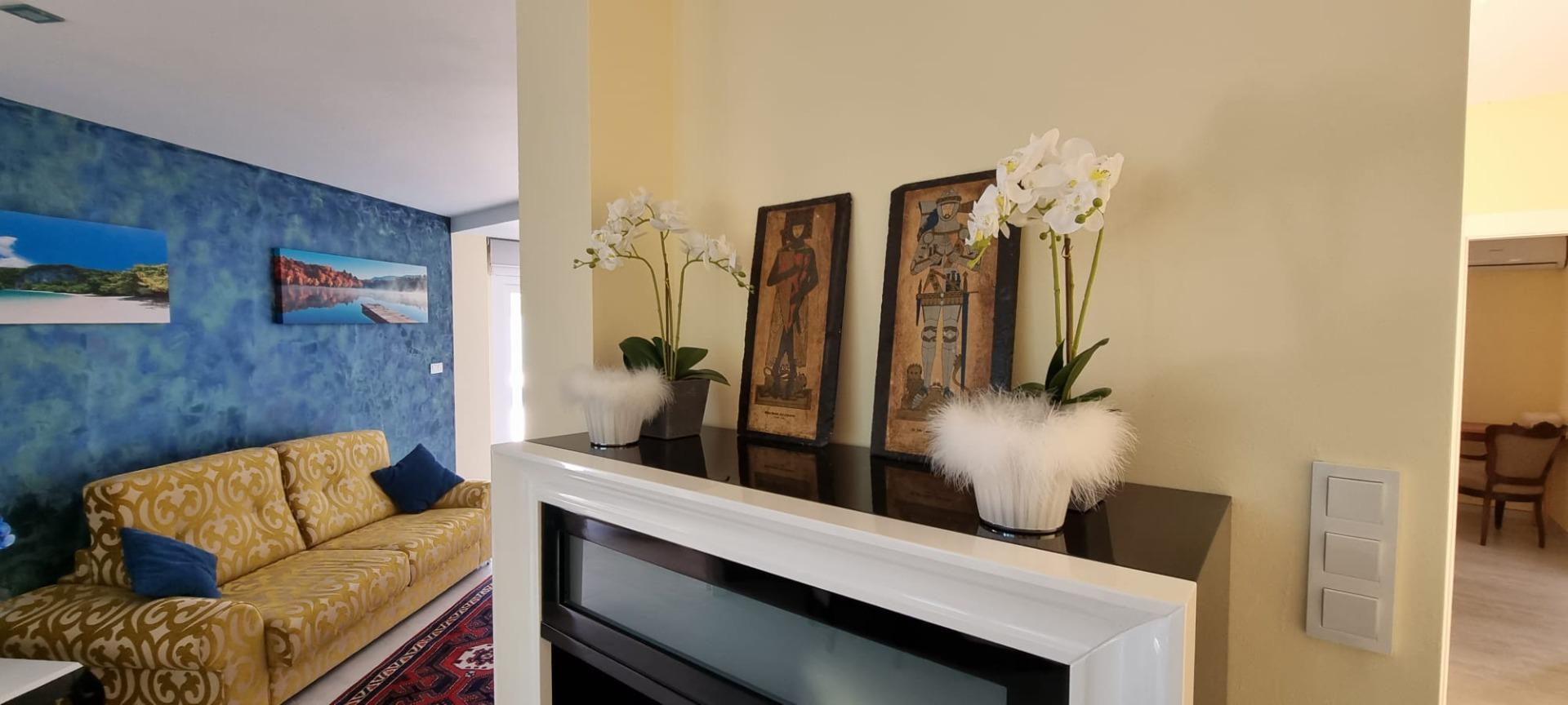 Terrace in villa for sale in Altea