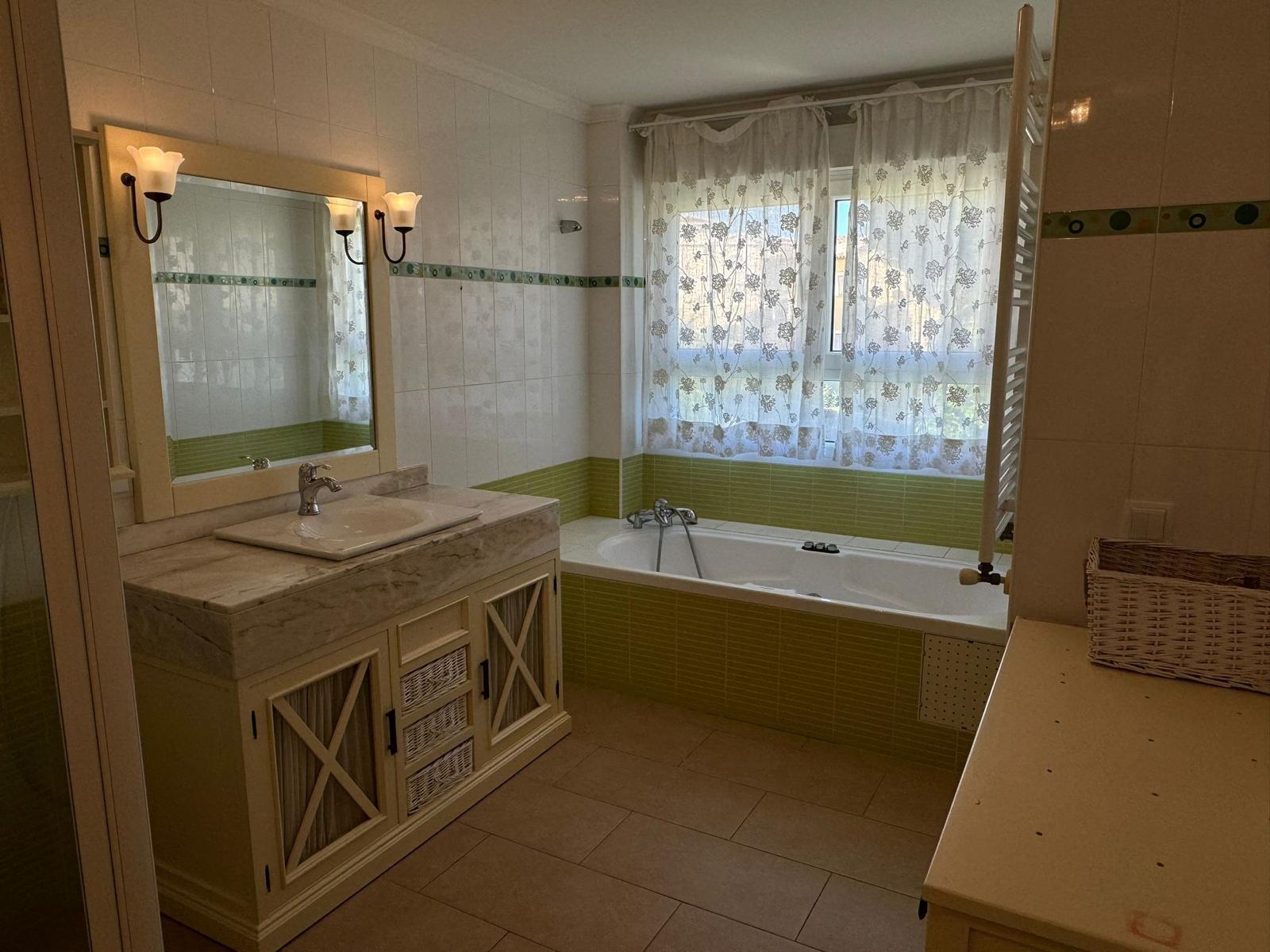 Bathroom in villa for sale in Altea