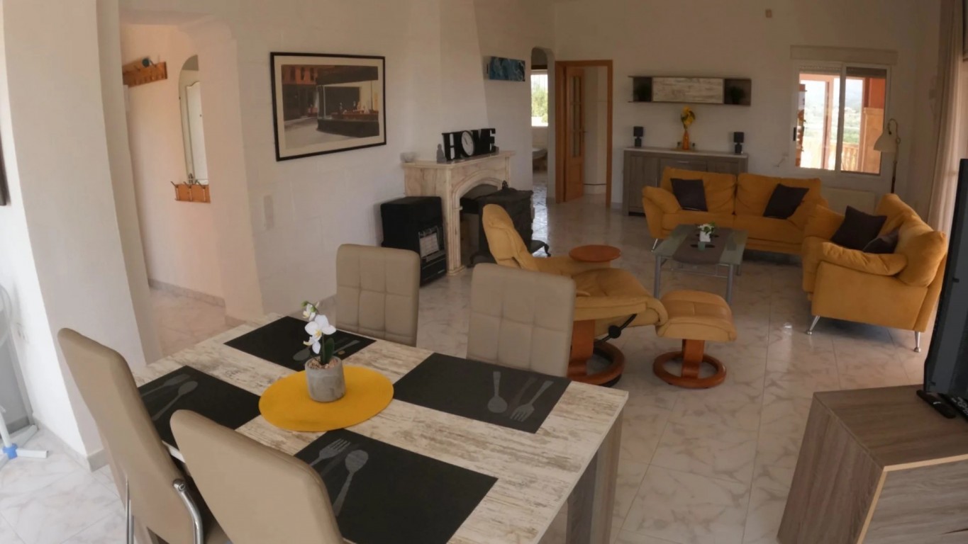 Bathroom in villa for sale in Alfas del Pi