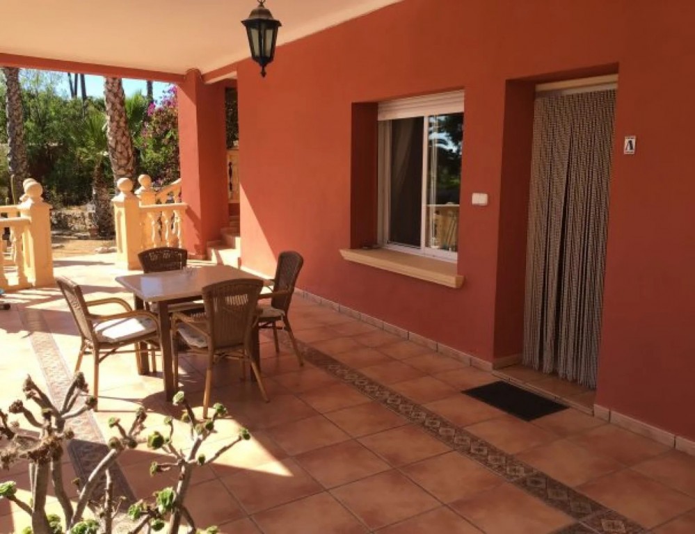 Bathroom in villa for sale in Alfas del Pi